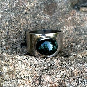 Dark Green Jade ring from Guatemala, nephrite, silver, size 6.5